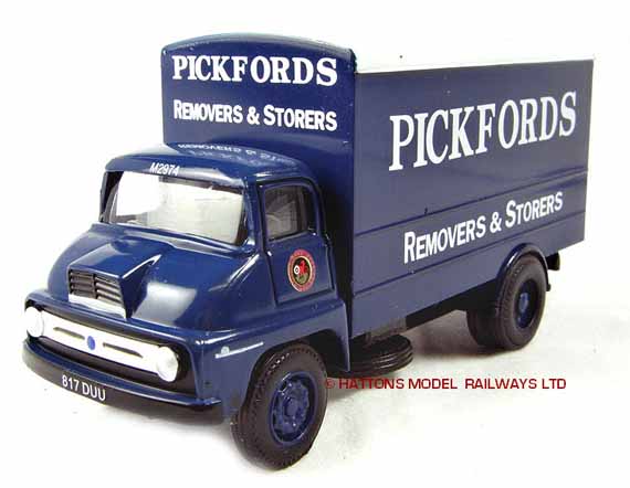 Pickfords Ford Thames Trader Box Van Lorry